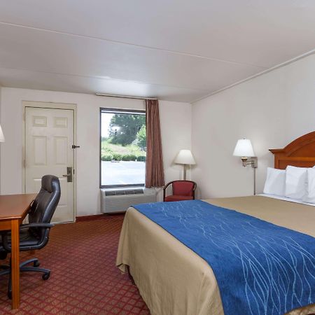 Days Inn By Wyndham Winston Salem North Zewnętrze zdjęcie
