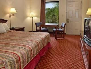 Days Inn By Wyndham Winston Salem North Zewnętrze zdjęcie